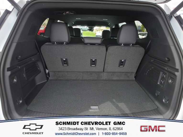 New 2026 GMC Acadia Denali w/ Super Cruise Package image 9