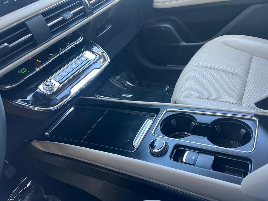 Certified 2025 Lincoln Corsair Reserve FWD image 35