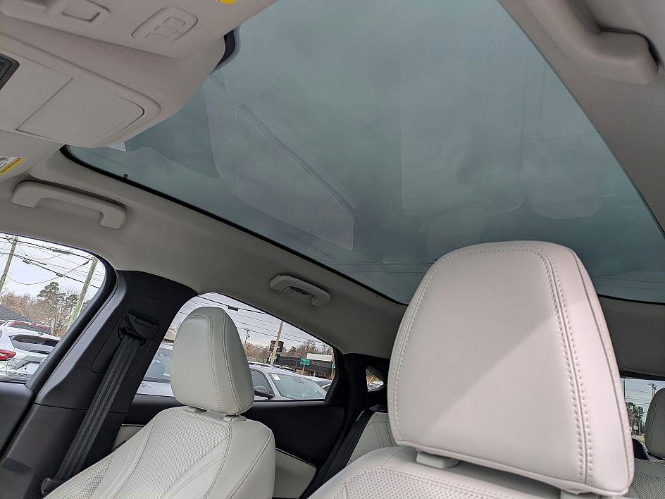 Used 2023 Ford Mustang Mach-E Premium image 29