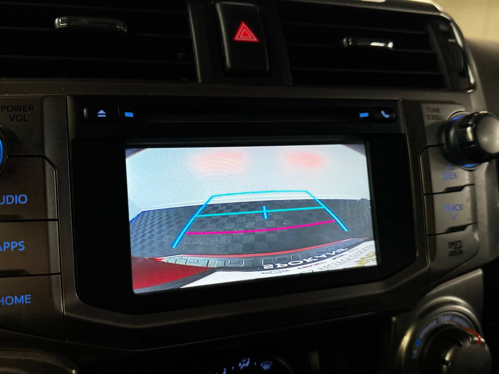 Used 2018 Toyota 4Runner SR5 AWD/4WD image 14