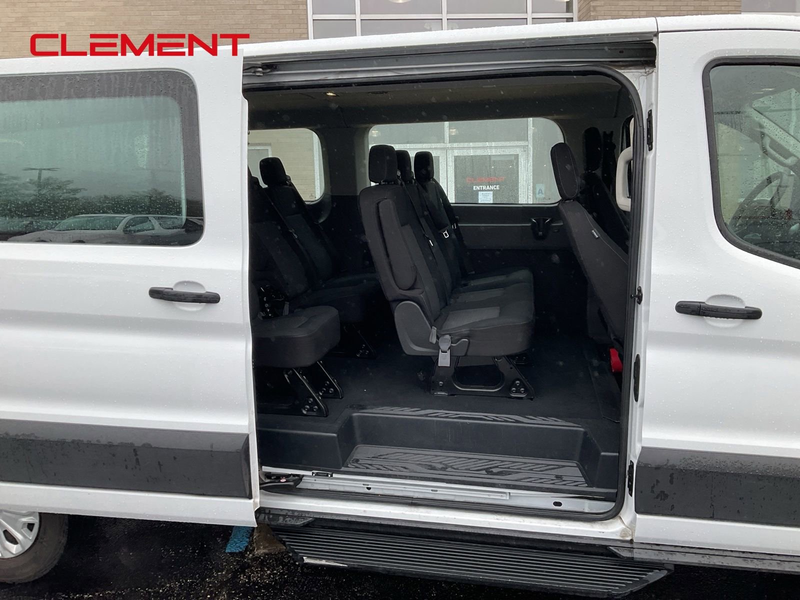 Used 2023 Ford Transit 350 XLT image 36