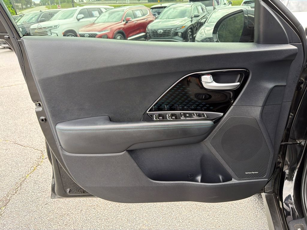 Used 2019 Kia Niro EX Premium FWD image 10