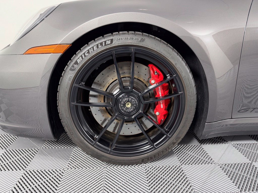Certified 2024 Porsche 911 Carrera GTS RWD image 16