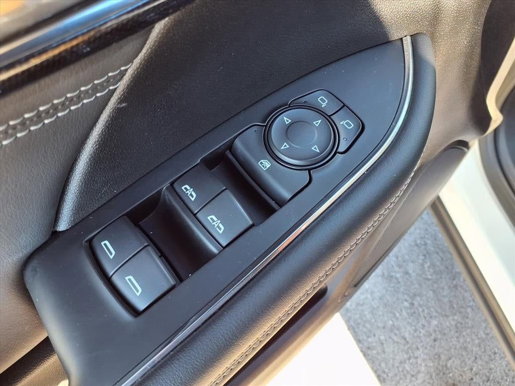 Used 2023 Buick Envision Preferred image 27