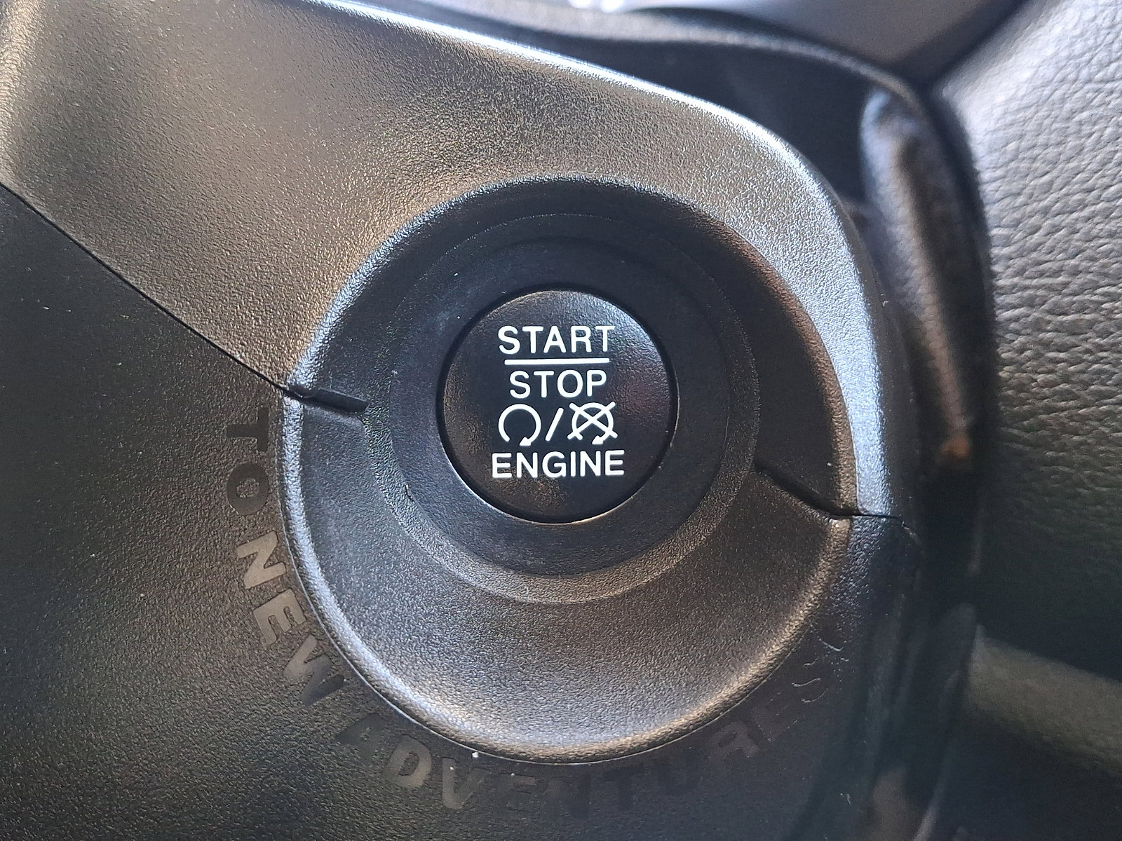 Used 2020 Jeep Renegade Latitude w/ Cold Weather Group AWD/4WD image 25