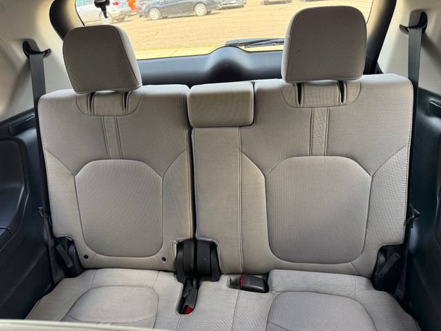 Used 2023 Honda Pilot LX image 8