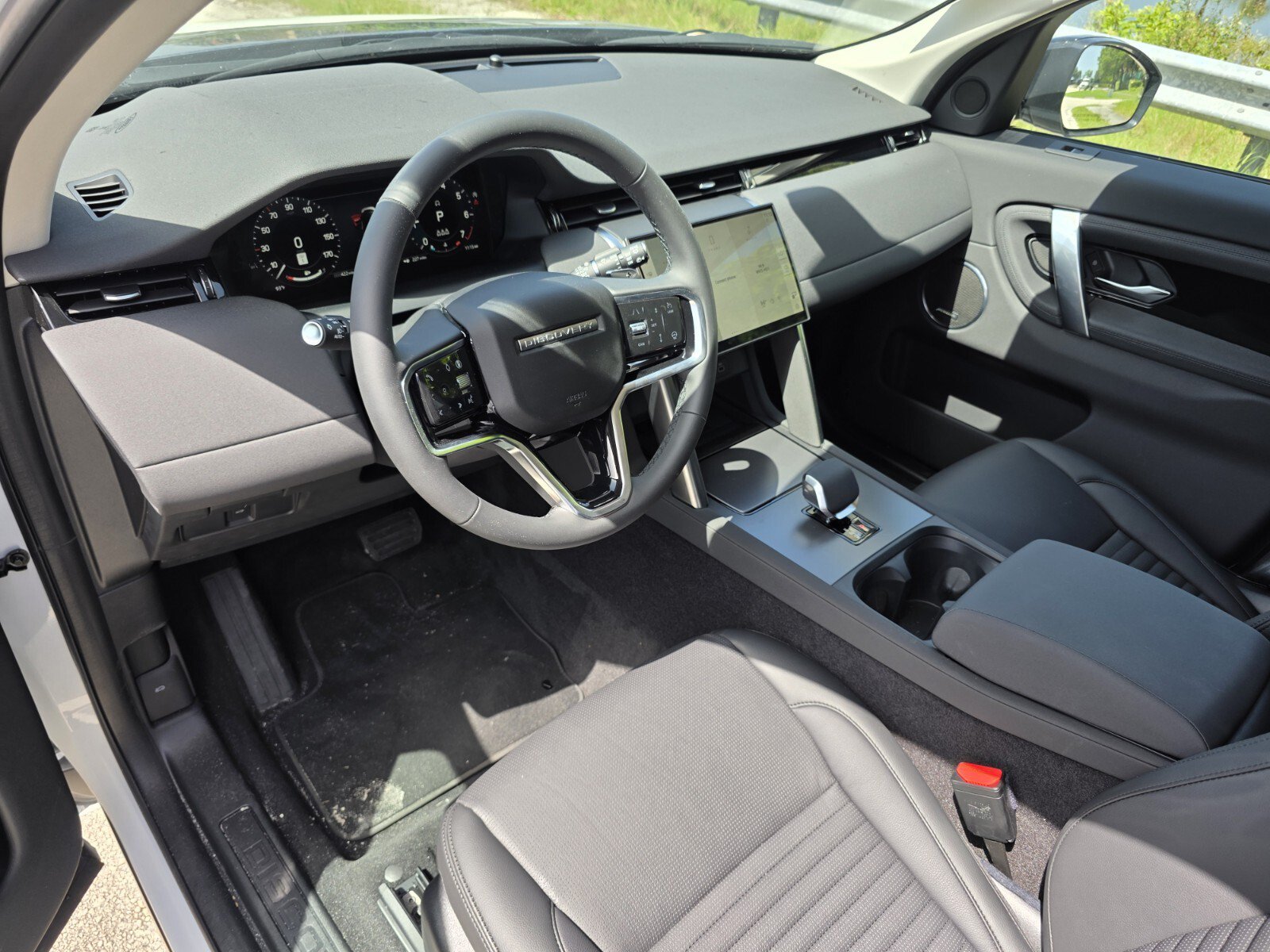 New 2025 Land Rover Discovery Sport S AWD/4WD image 10