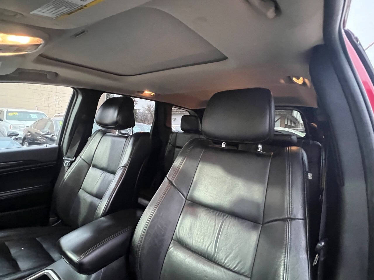 Used 2012 Jeep Grand Cherokee Laredo AWD/4WD image 20