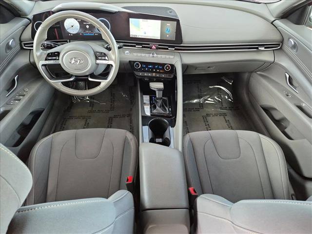 Used 2023 Hyundai Elantra SEL w/ Convenience Package FWD image 17