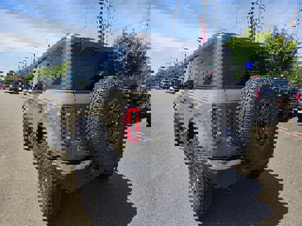 New 2025 Ford Bronco Badlands image 7