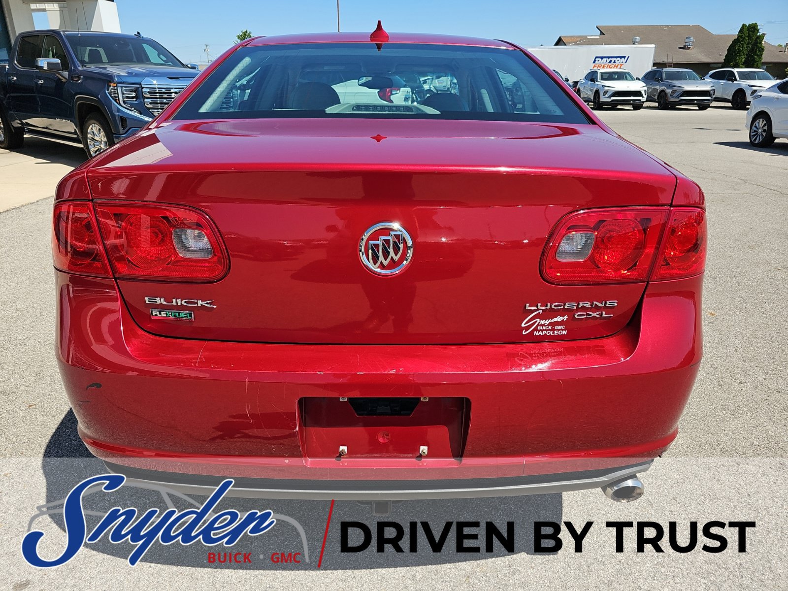 Used 2011 Buick Lucerne CXL FWD image 6