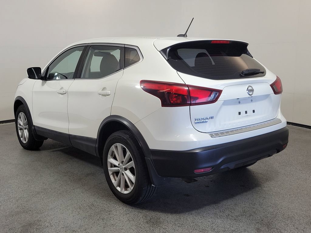 Used 2017 Nissan Rogue Sport S w/ S Appearance Package FWD image 5