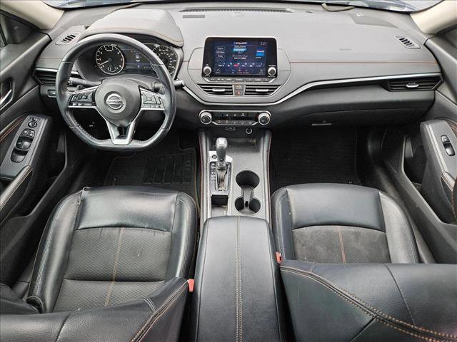 Used 2019 Nissan Altima 2.5 SR FWD image 16