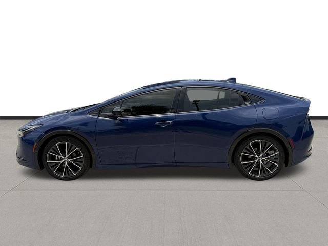 Used 2024 Toyota Prius XLE FWD image 6