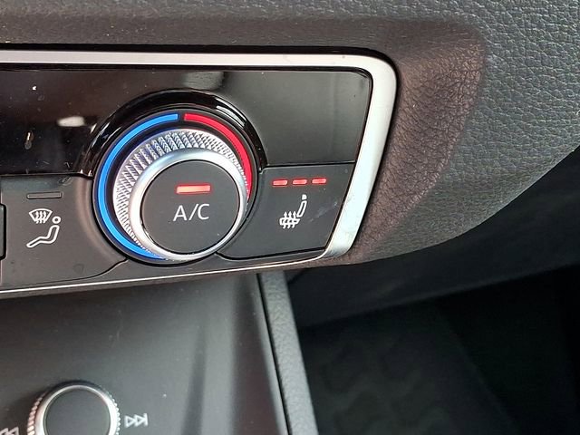 Certified 2023 Audi Q3 2.0T Premium w/ Convenience Package AWD/4WD image 24