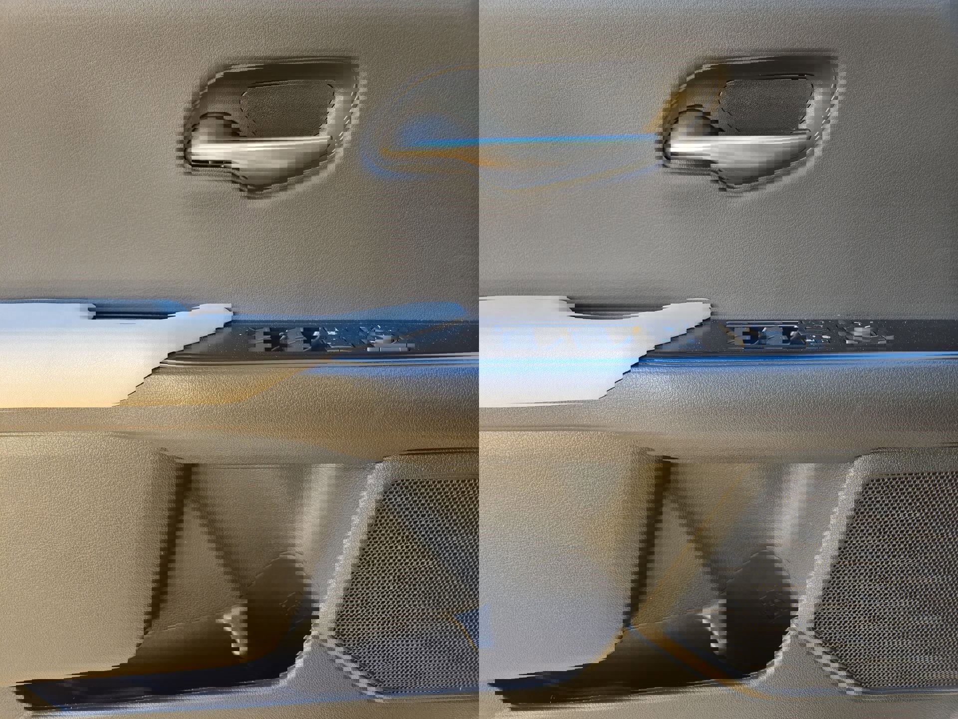 Used 2021 Lexus UX 250h w/ Accessory Package (Z2) image 15