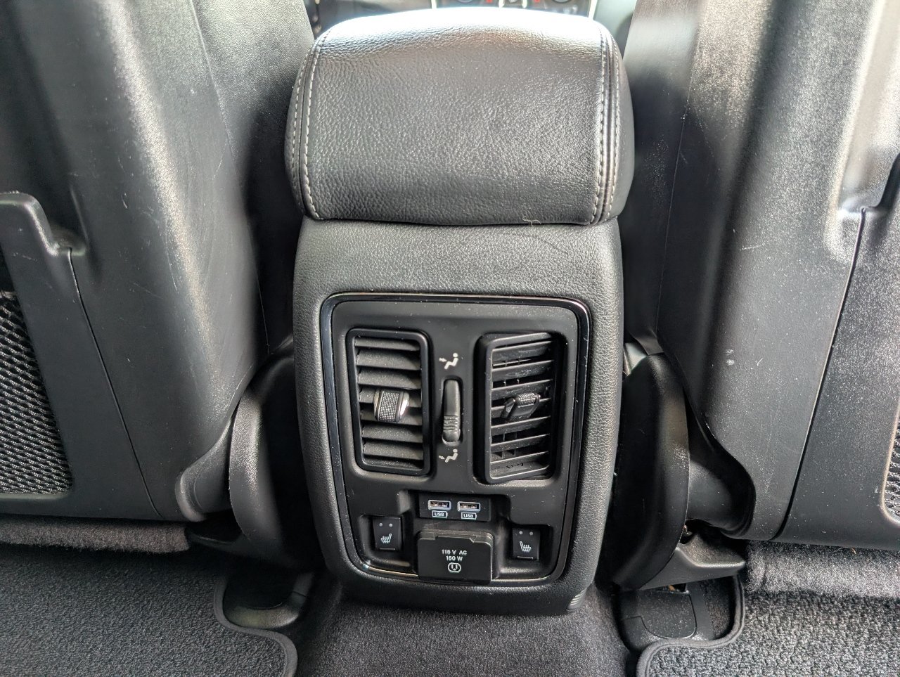 Used 2019 Jeep Grand Cherokee Summit AWD/4WD image 7