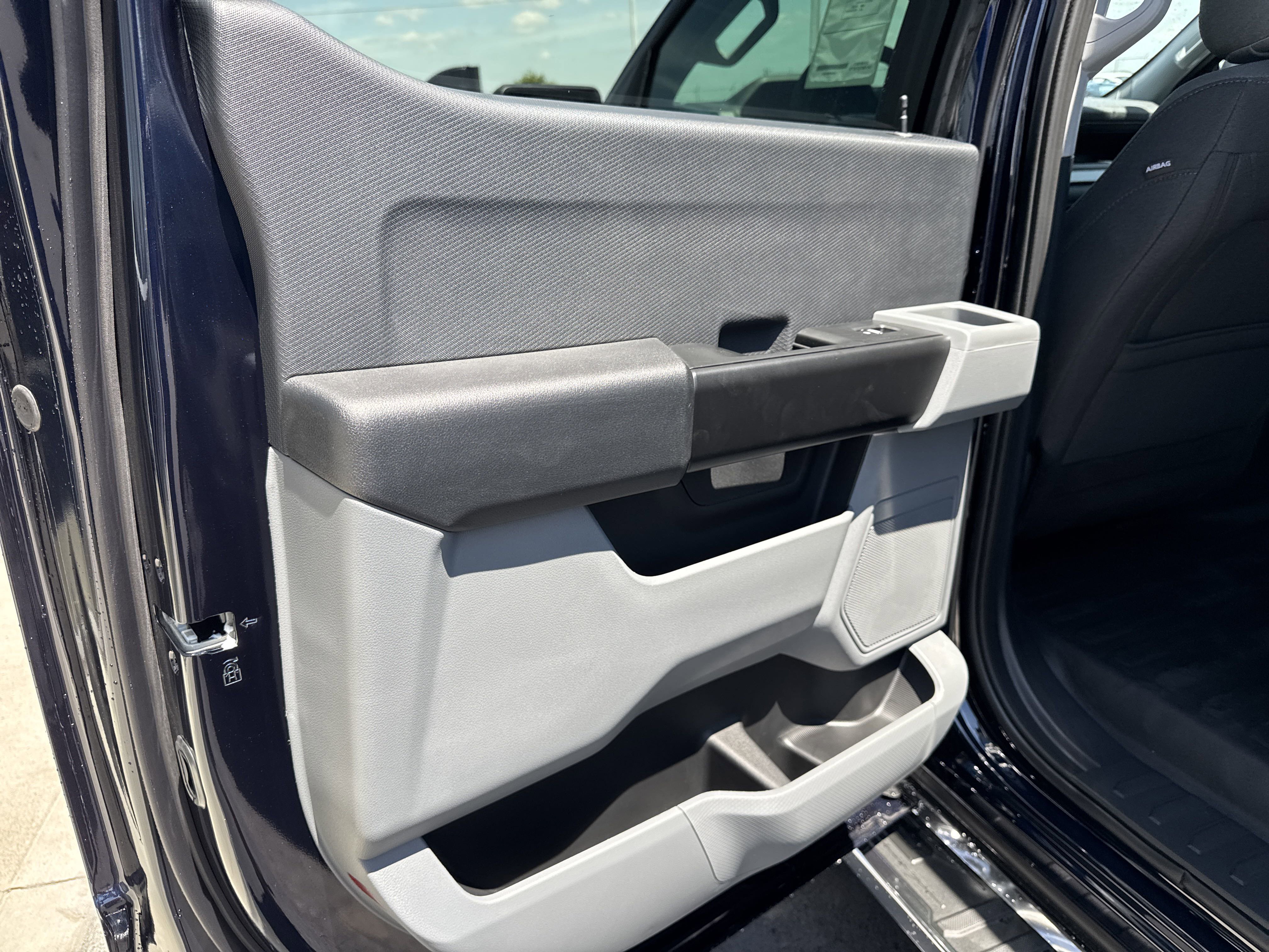 New 2025 Ford F150 XL w/ Equipment Group 104A Hybrid image 23