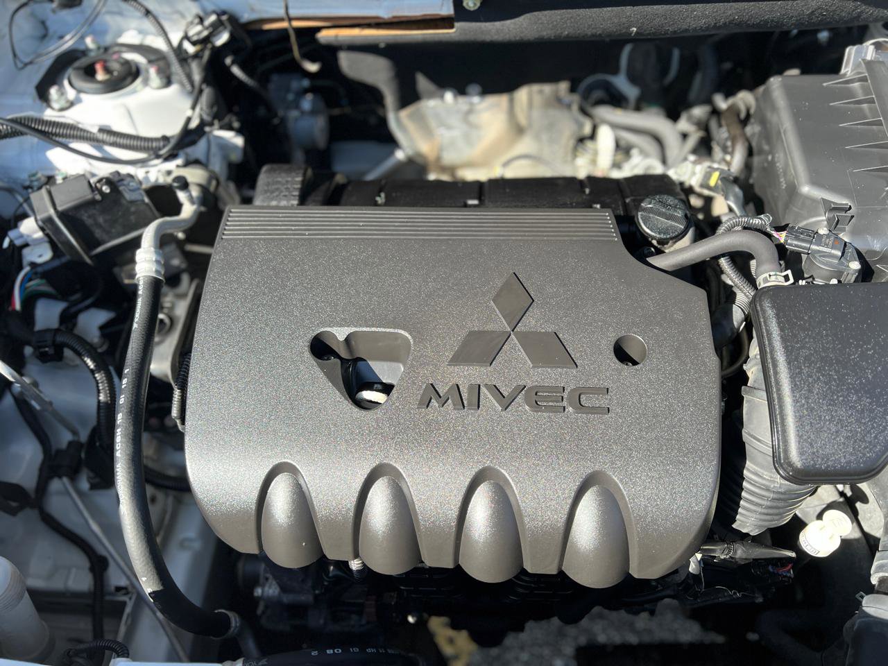 Used 2018 Mitsubishi Outlander ES image 43