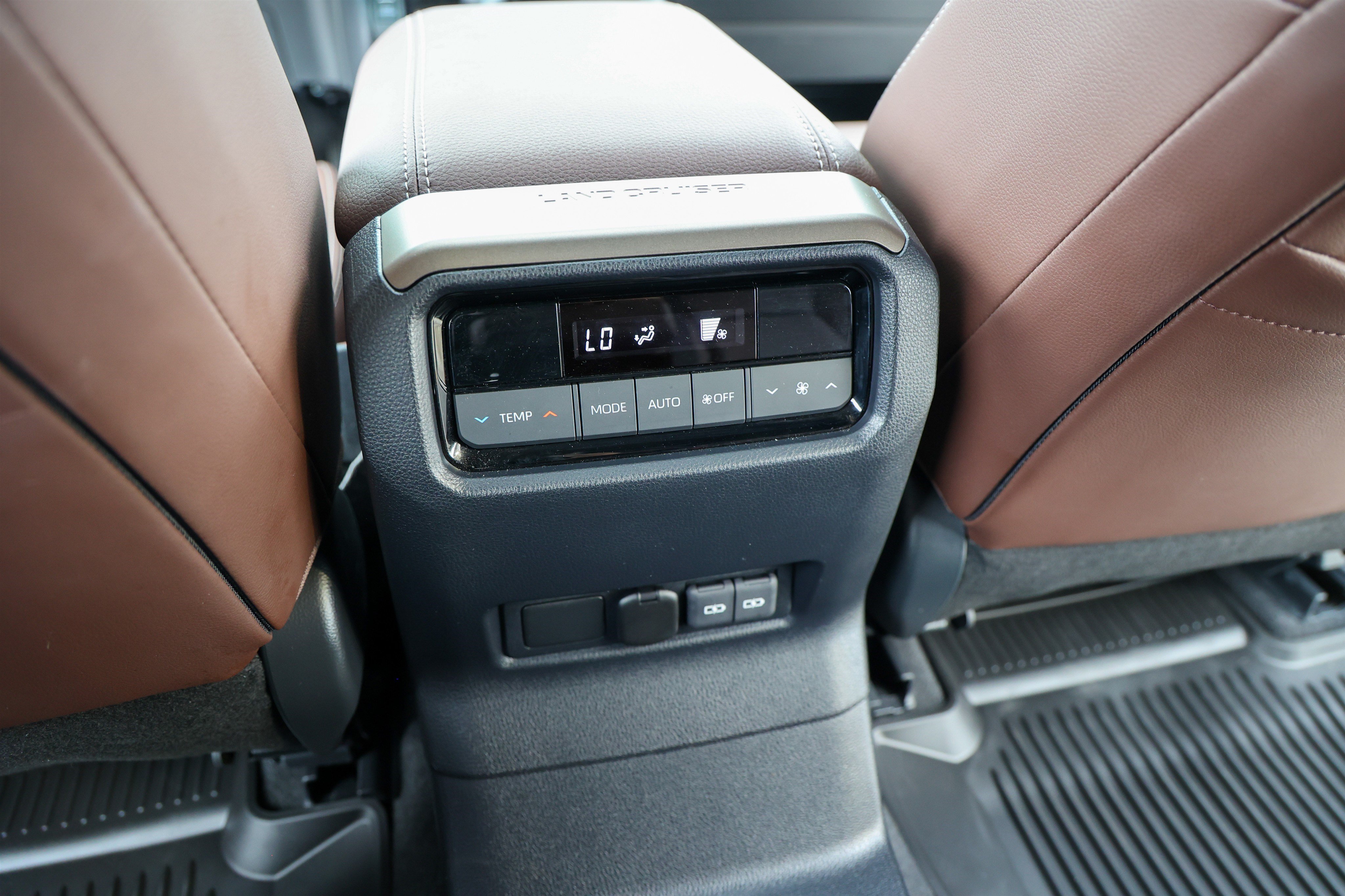 Used 2025 Toyota Land Cruiser w/ Premium Package AWD/4WD image 41