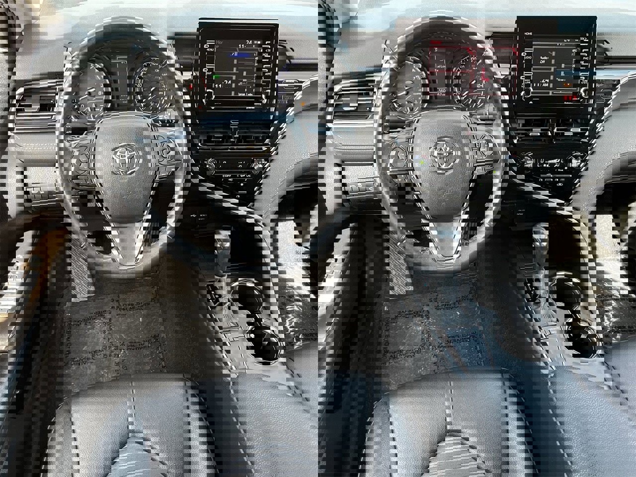 Used 2022 Toyota Camry SE w/ Convenience Package image 9