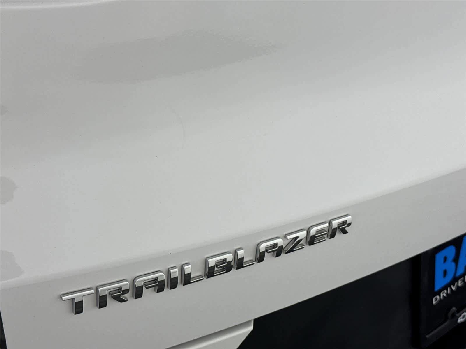 Certified 2023 Chevrolet TrailBlazer LT w/ Convenience Package FWD image 10