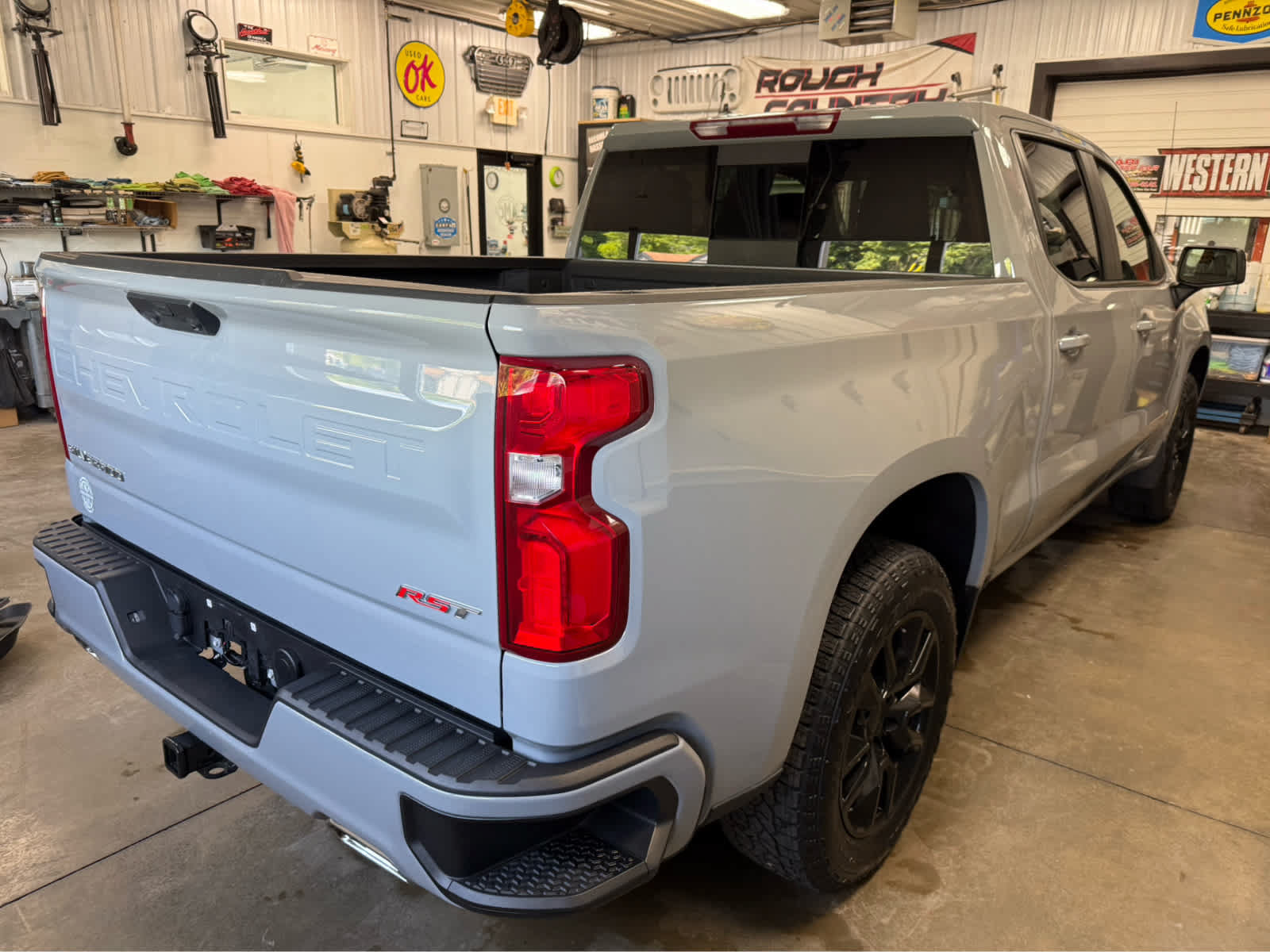 Used 2024 Chevrolet Silverado 1500 RST w/ Convenience Package II AWD/4WD image 5