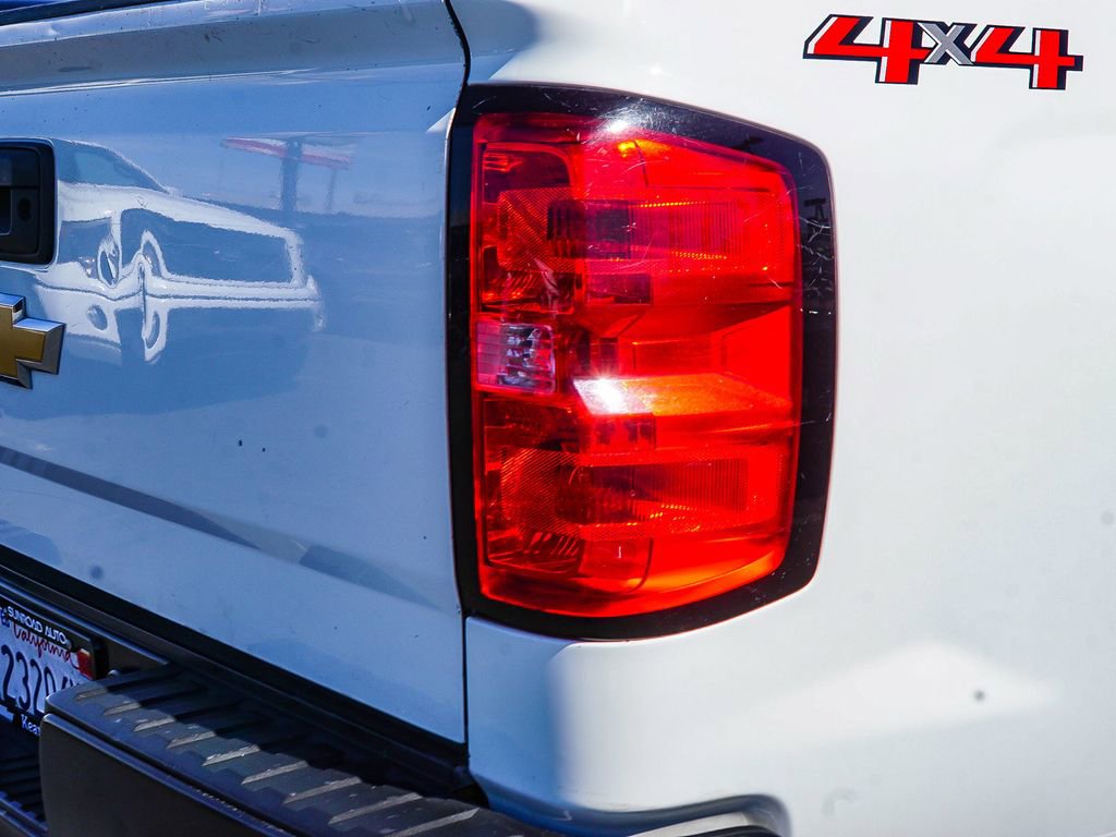 Used 2018 Chevrolet Silverado 1500 W/T w/ Trailering Package image 7