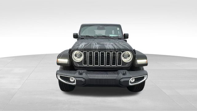 Used 2025 Jeep Wrangler Unlimited Sahara image 8