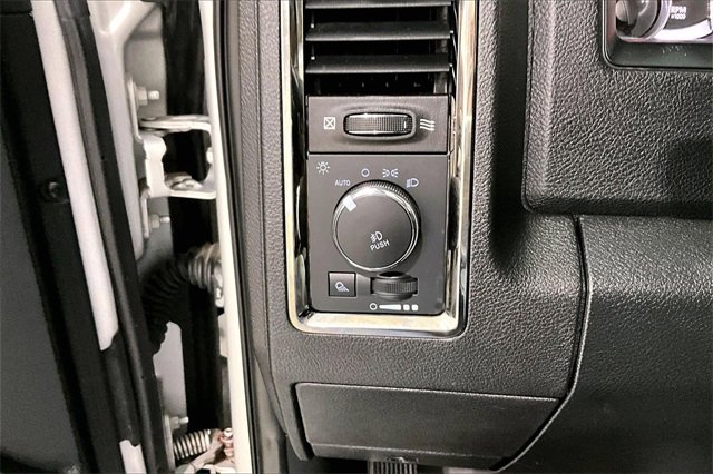Used 2018 RAM 1500 Sport w/ Sport Premium Group image 17