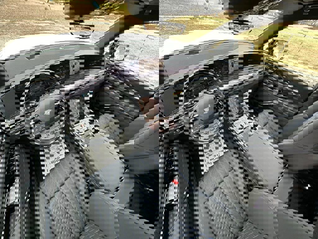 New 2025 Cadillac Escalade IQ Sport 1 w/ LPO, ONYX Package AWD/4WD image 21