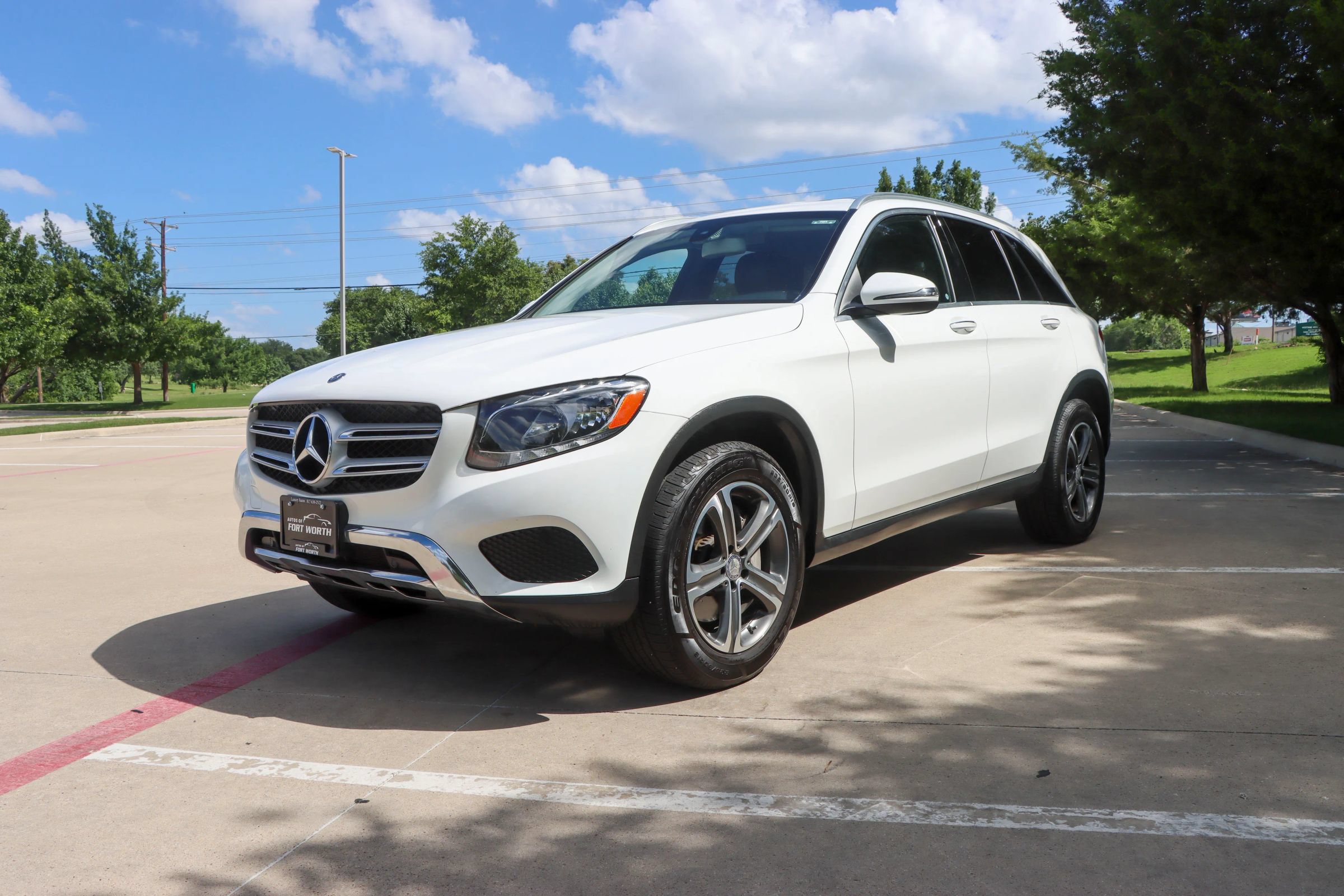 Used 2016 Mercedes-Benz GLC 300 w/ Premium Package image 3