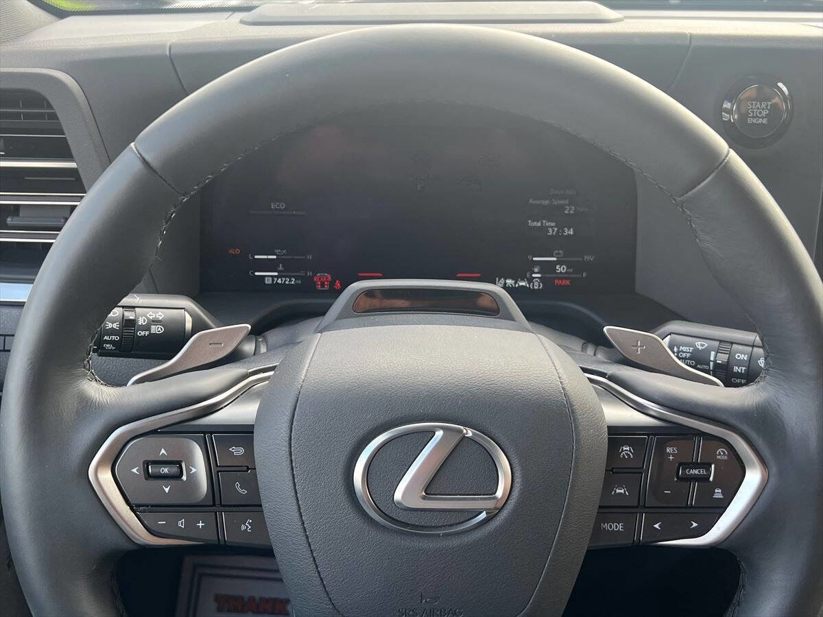 Used 2025 Lexus GX 550 Luxury+ AWD 4dr SUV image 11