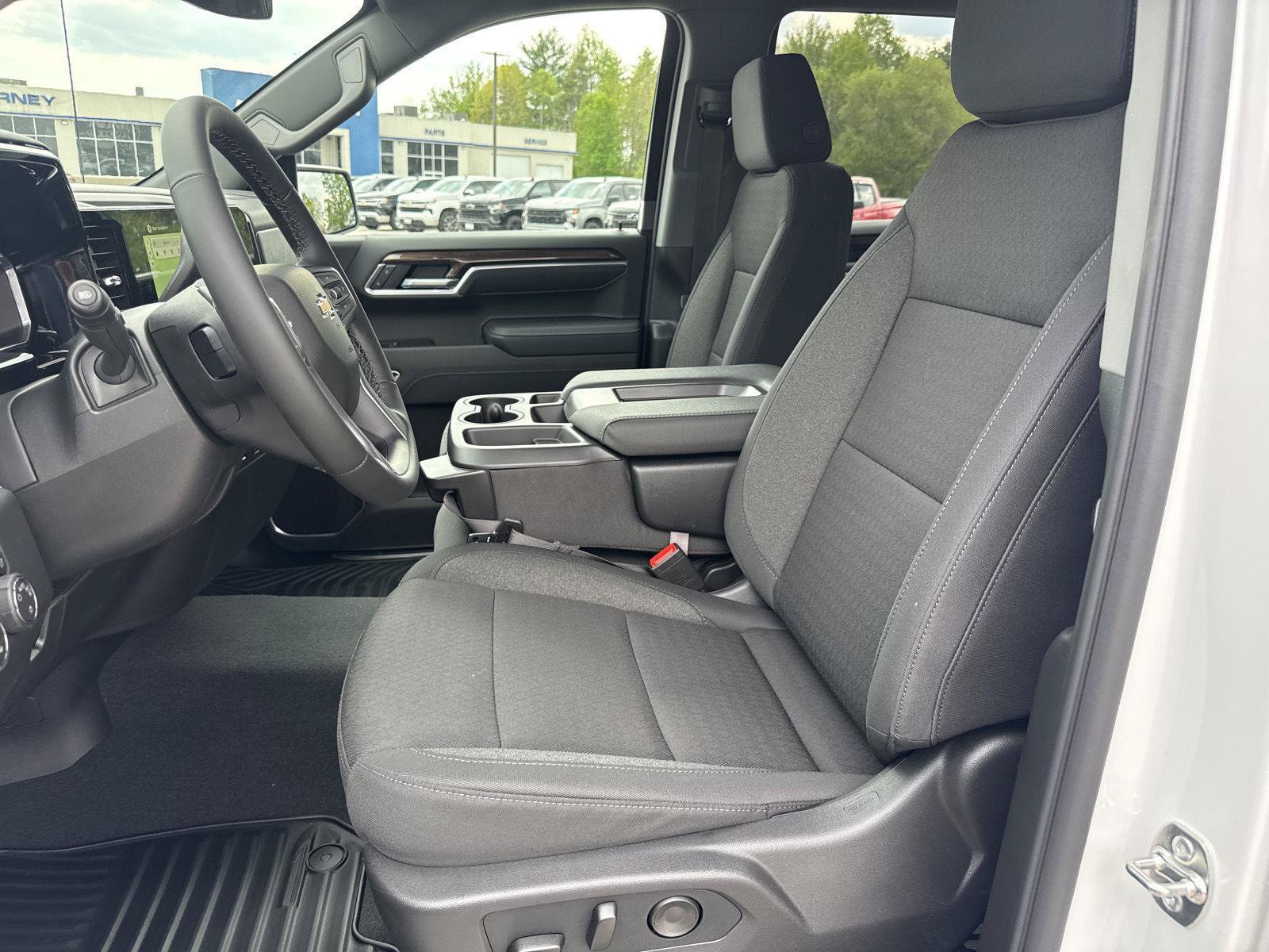 New 2026 Chevrolet Silverado 1500 LT AWD/4WD image 12
