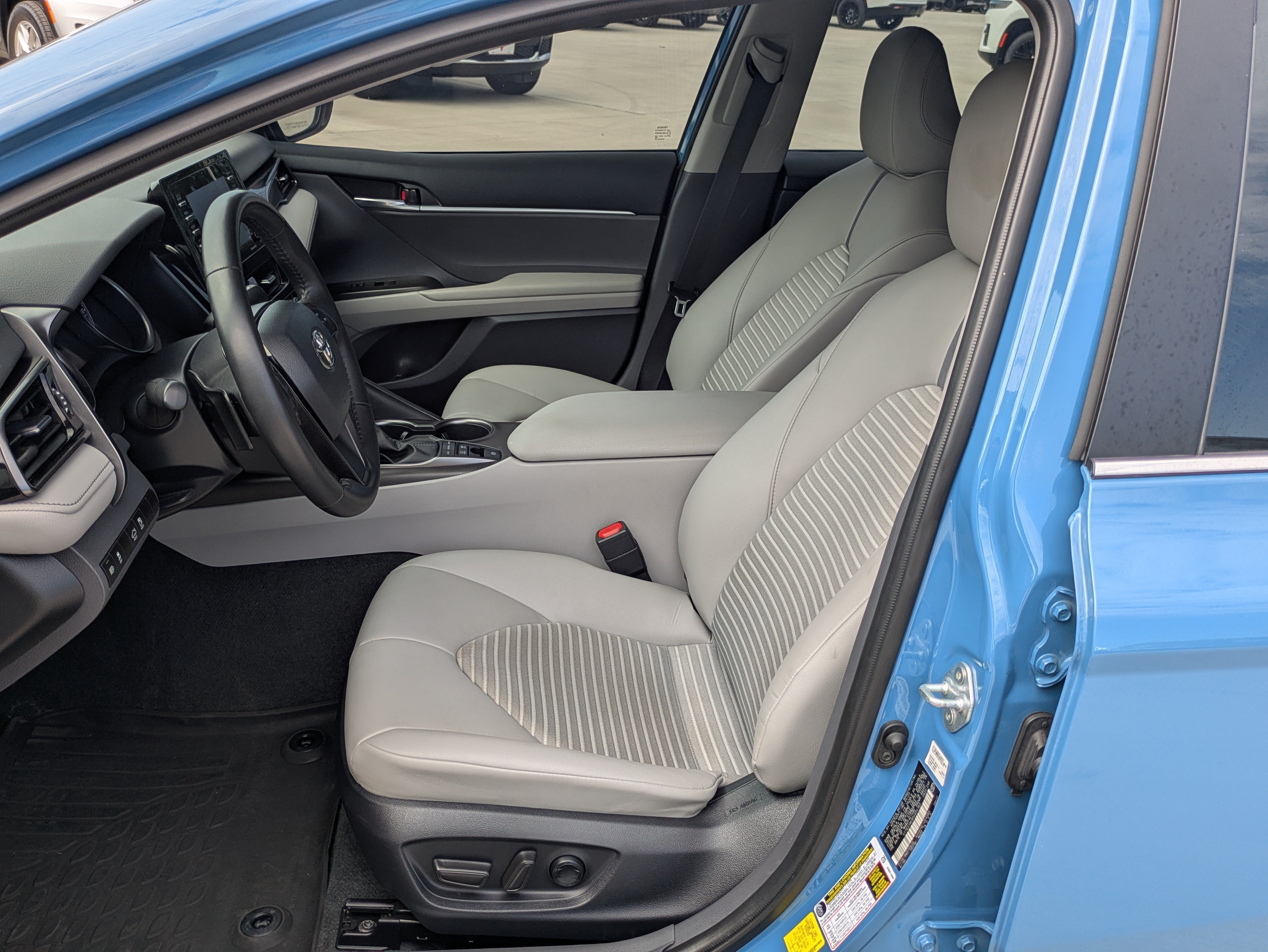 Certified 2023 Toyota Camry SE FWD image 10
