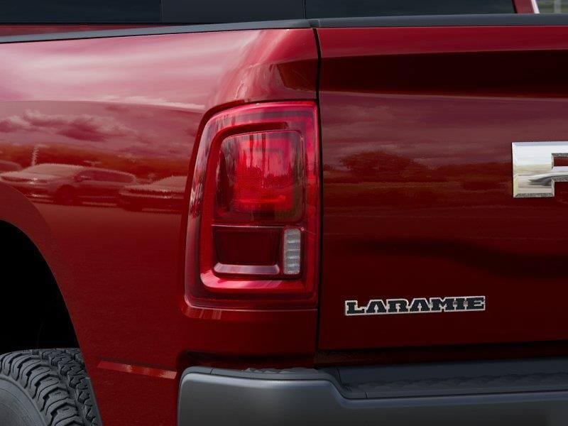 New 2026 RAM 2500 Laramie AWD/4WD image 9