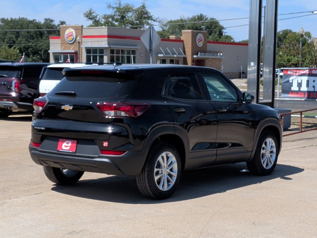 New 2026 Chevrolet TrailBlazer LS w/ LS Convenience Package FWD image 8