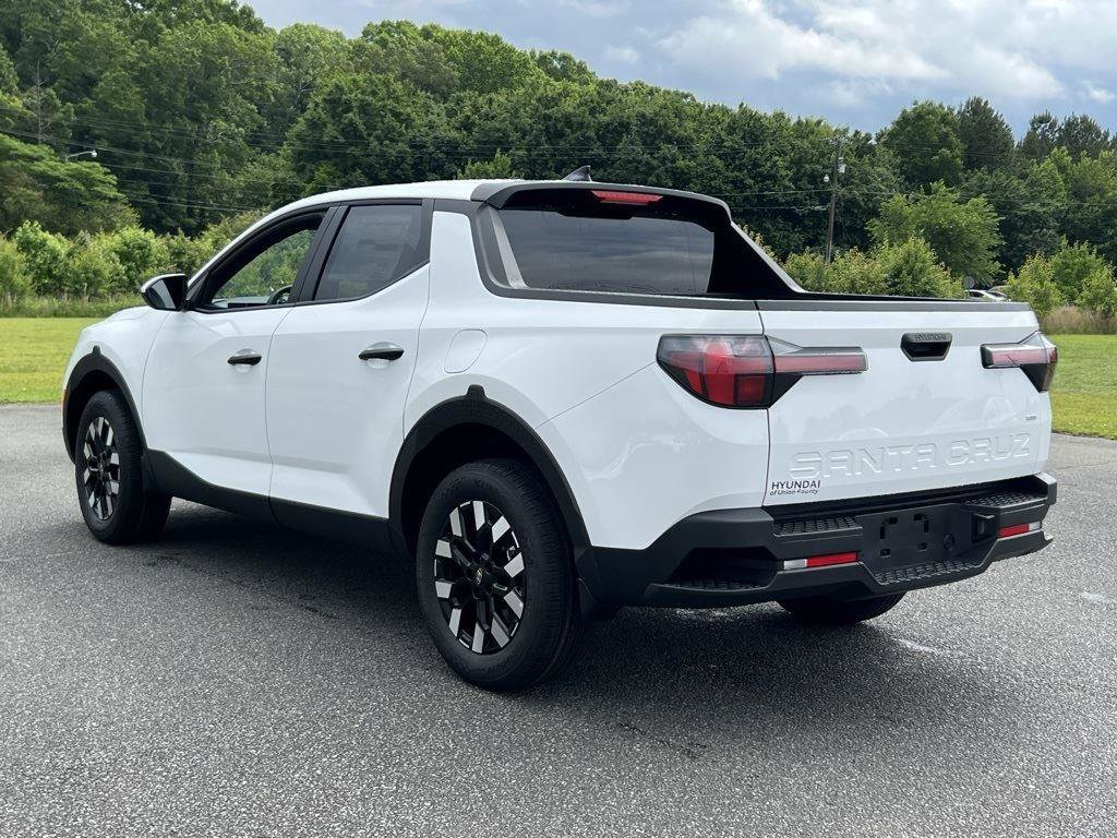 New 2025 Hyundai Santa Cruz SE image 4