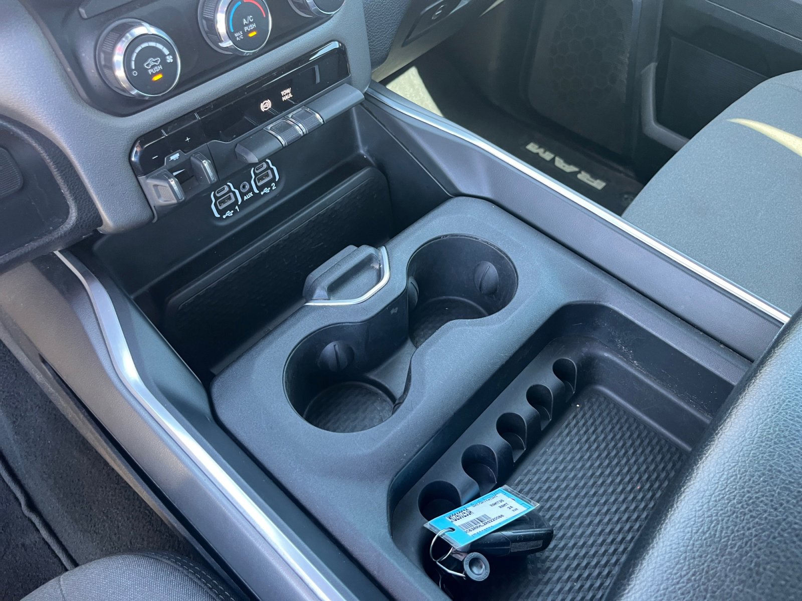 Used 2024 RAM 3500 Big Horn image 33