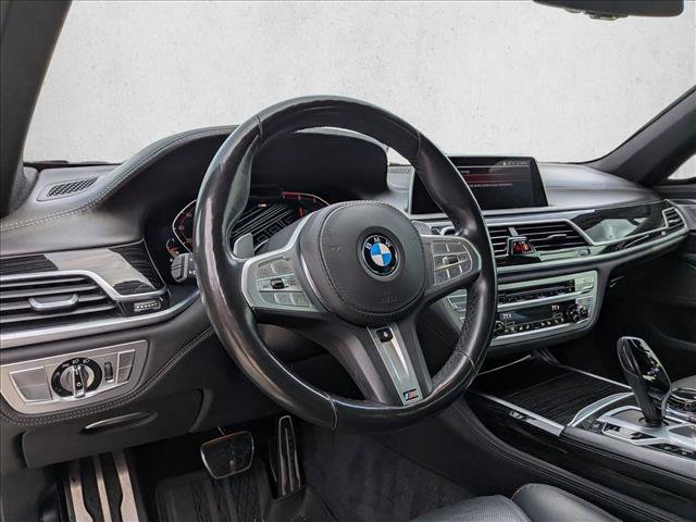 Used 2020 BMW 750i xDrive AWD/4WD image 8