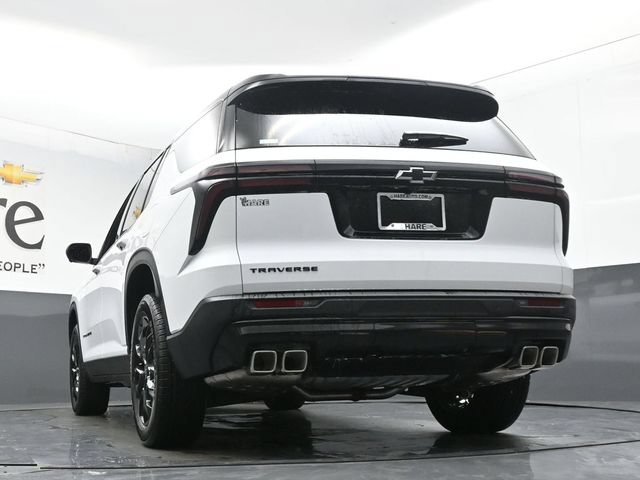 New 2026 Chevrolet Traverse LT w/ Midnight/Sport Edition FWD image 36