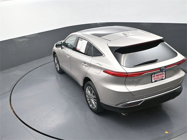 Used 2023 Toyota Venza Limited image 23