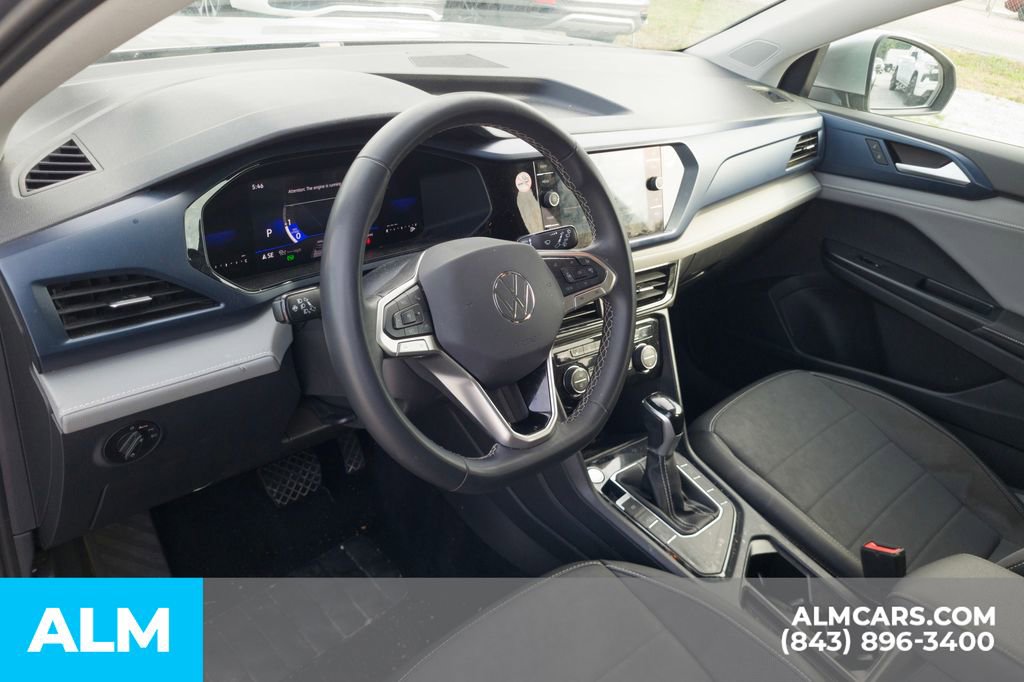 Used 2024 Volkswagen Taos SE FWD image 5