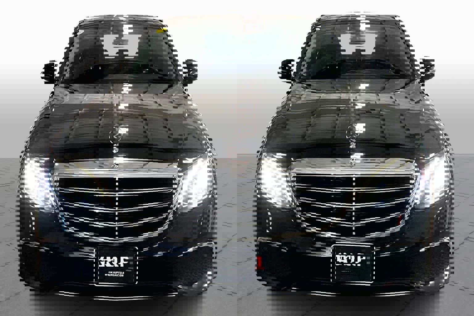 Used 2018 Mercedes-Benz E 300 4MATIC image 4