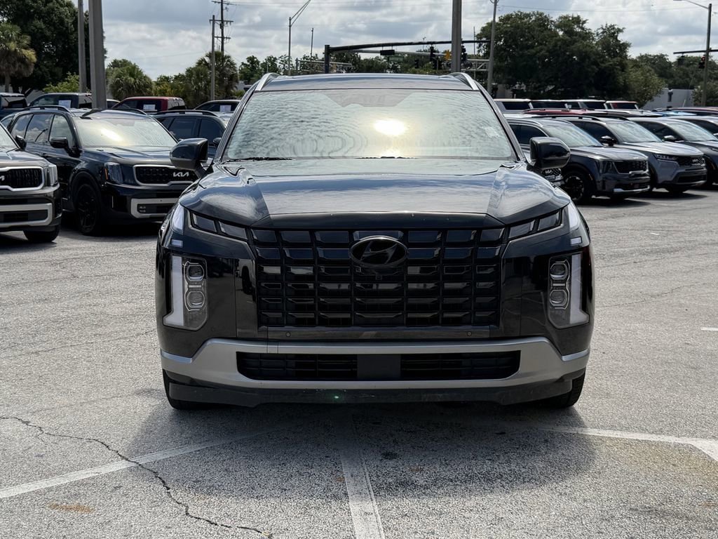 Used 2024 Hyundai Palisade SEL w/ Premium Package FWD image 3
