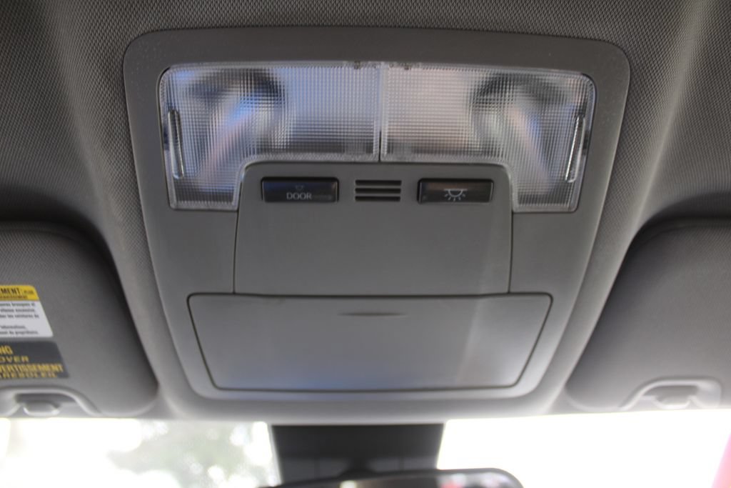 Used 2019 Toyota Highlander LE FWD image 46