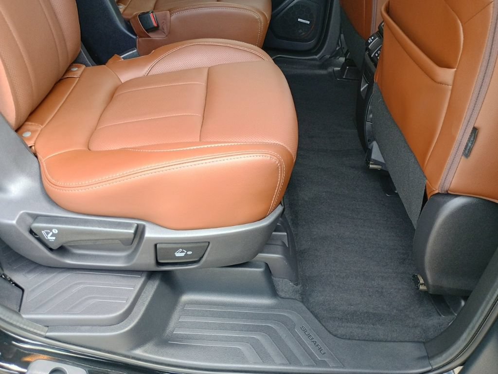 Certified 2023 Subaru Ascent Touring AWD/4WD image 23