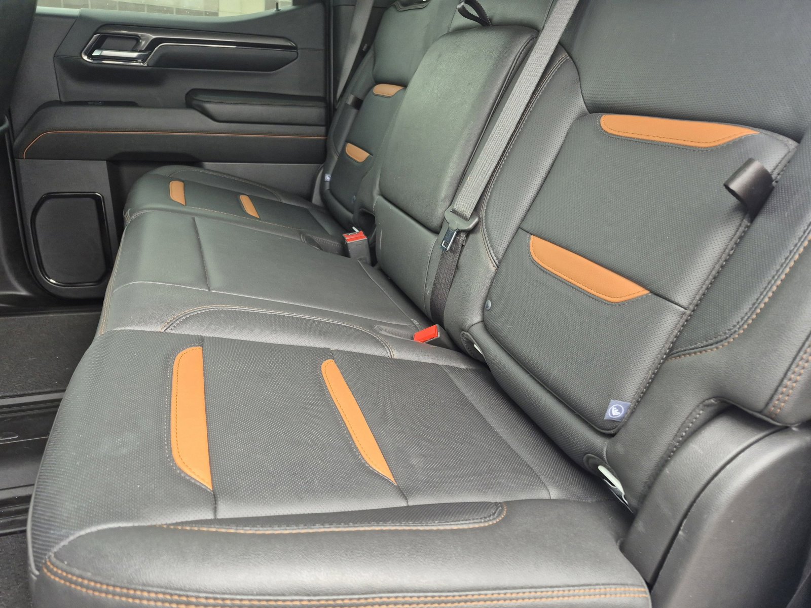 Used 2024 GMC Sierra 1500 AT4 w/ Technology Package image 17