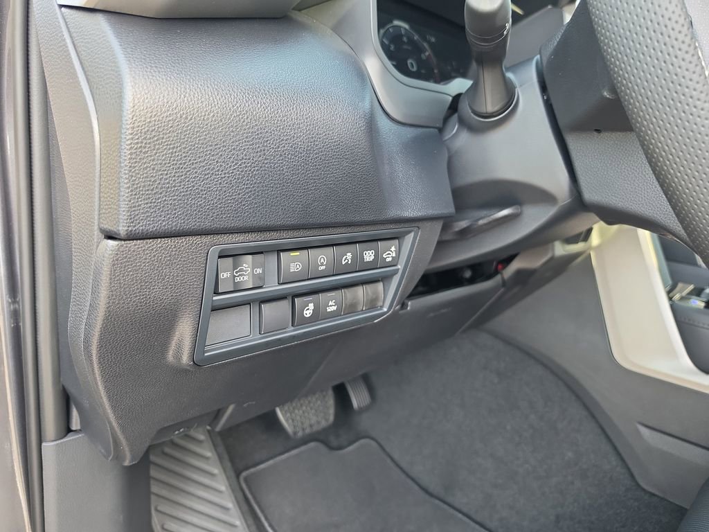 New 2026 Toyota Tundra Limited AWD/4WD image 11