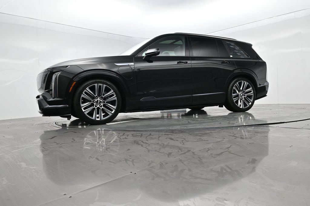 Certified 2026 Cadillac Vistiq Platinum w/ LPO, Floor Liner Package AWD/4WD image 48